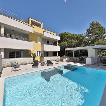 Luxury Villa Nada With Pool Петркане Екстериор снимка