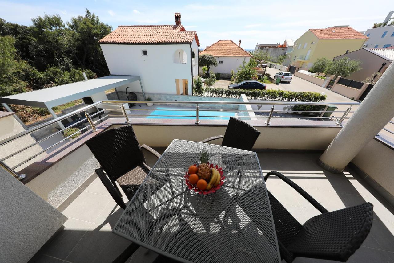 Luxury Villa Nada With Pool Петркане Екстериор снимка